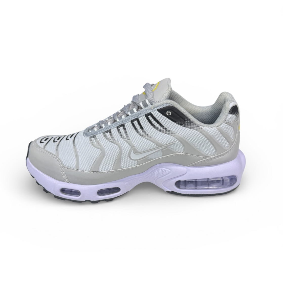 Nike TN Ref 04