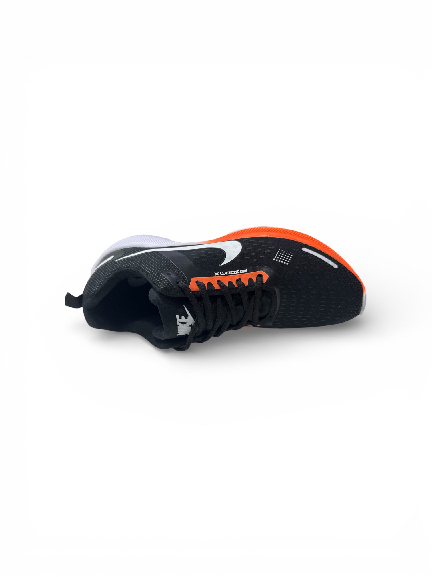 NIKE ZOOM X ( PRETO LARANJA )