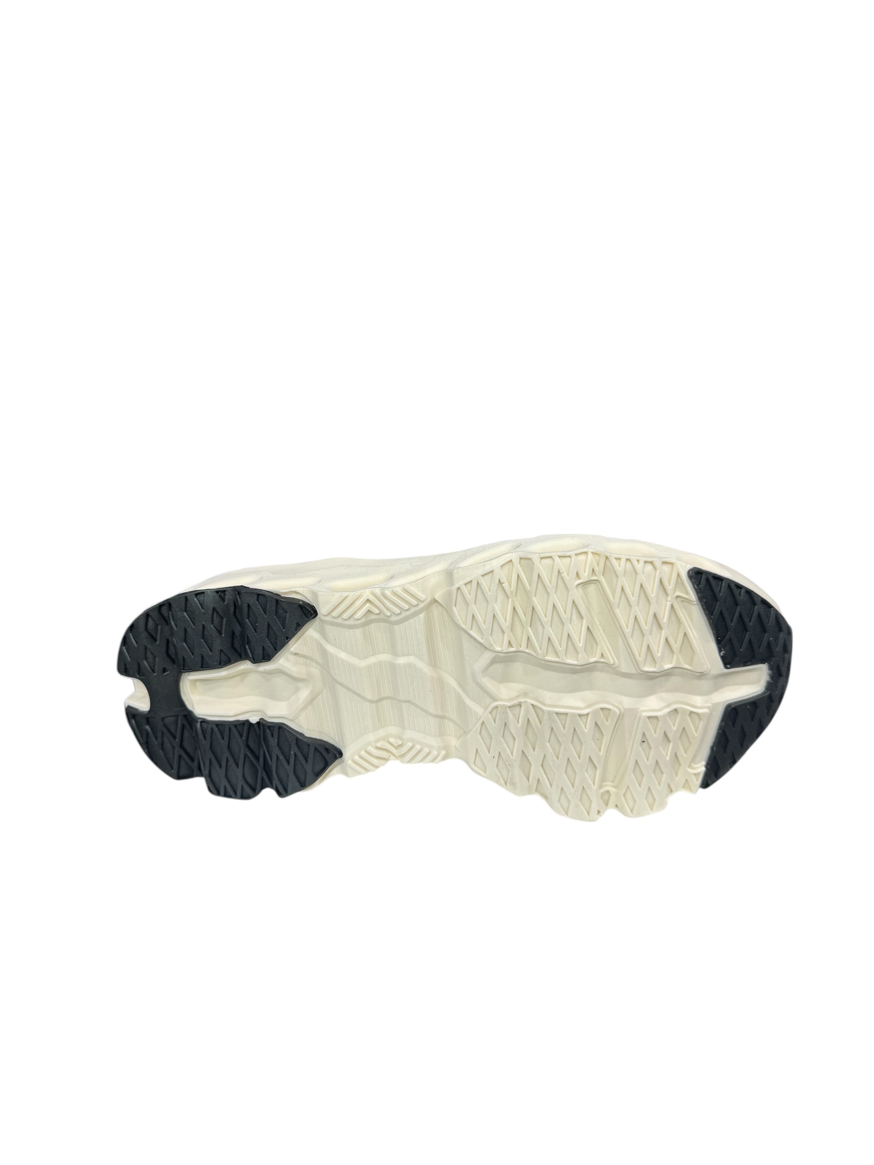 ON CLOUD ( PRETO OFF OURO)
